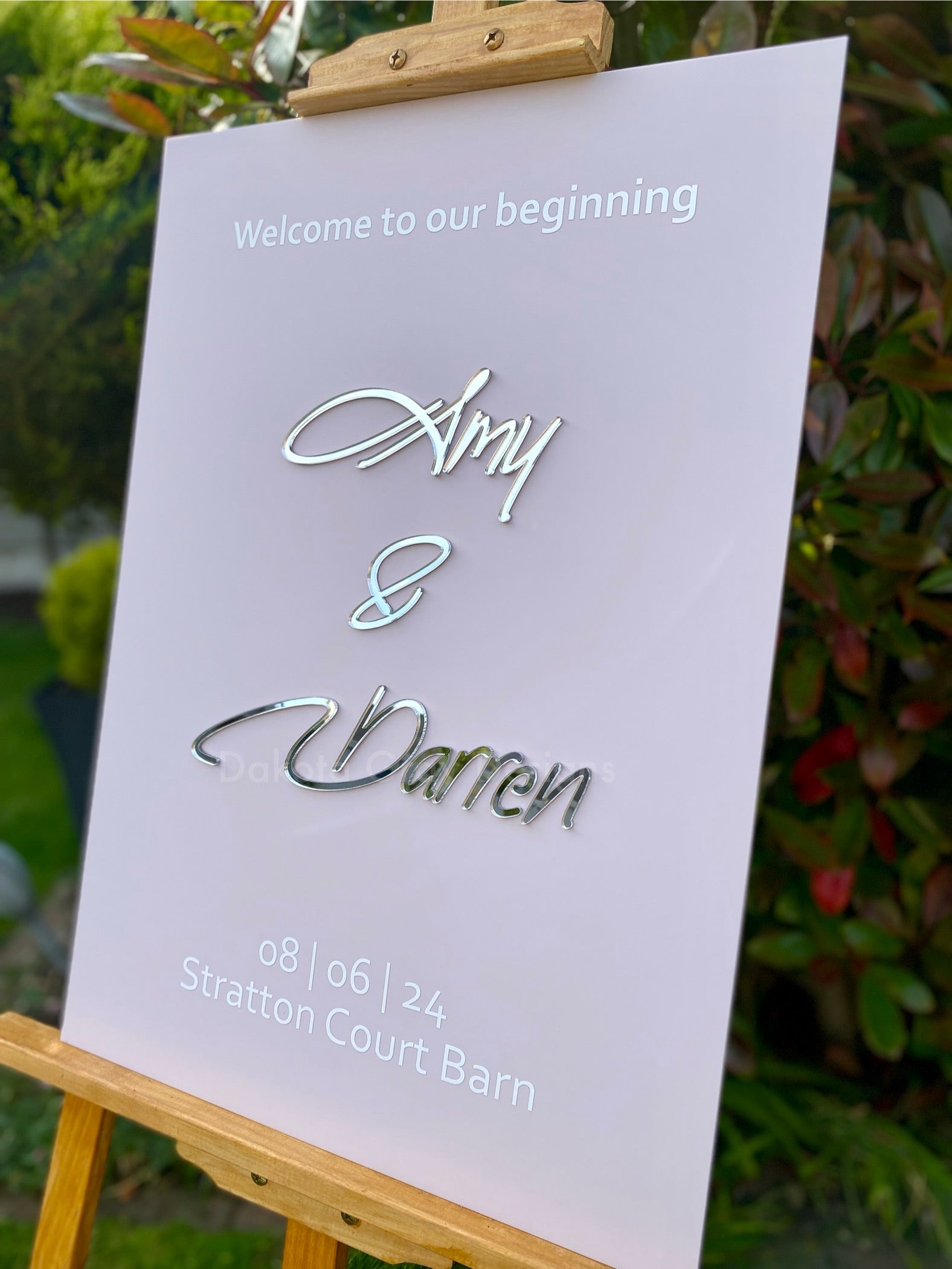 Luxury acrylic wedding welcome sign