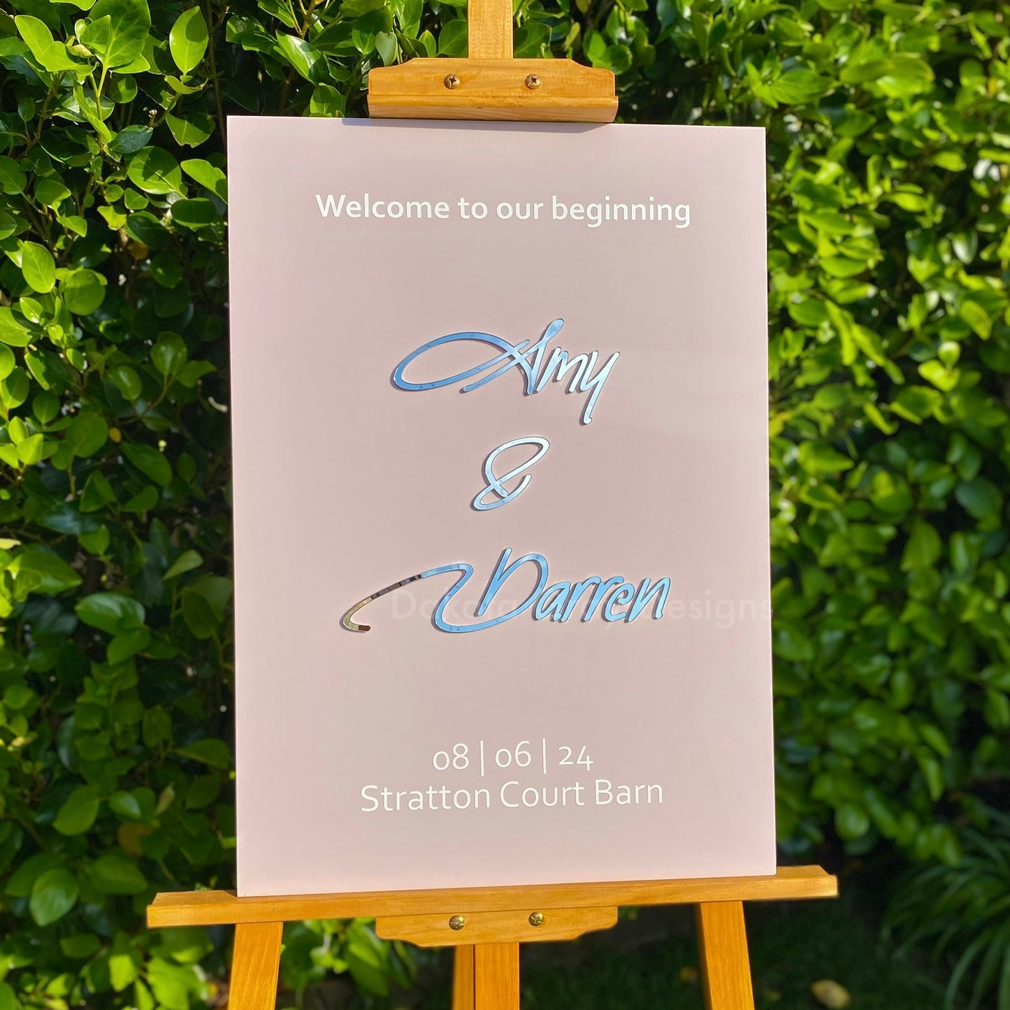 Acrylic welcome sign for wedding