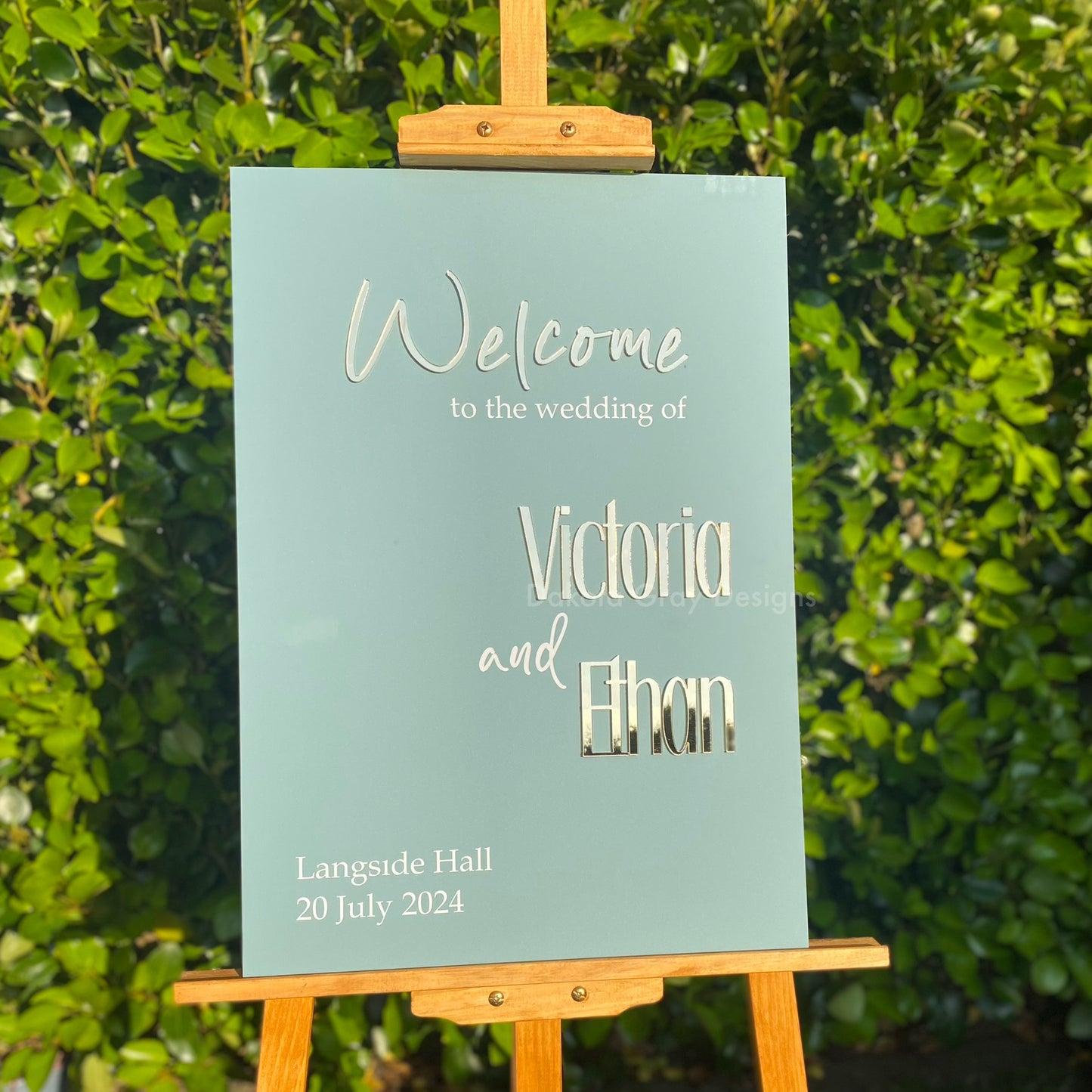 Unique wedding welcome sign